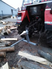 Kuželová traktorová štípačka na dřevo za traktor s kuželem 150mm s vyměnitelným hrotem